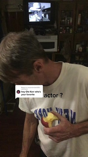 Exploring the Comedy of Bob Denver: A Tribute to a Legendary Entertainer