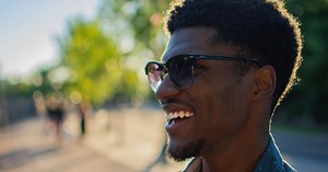 D'où vient l'expression "rire jaune" ?