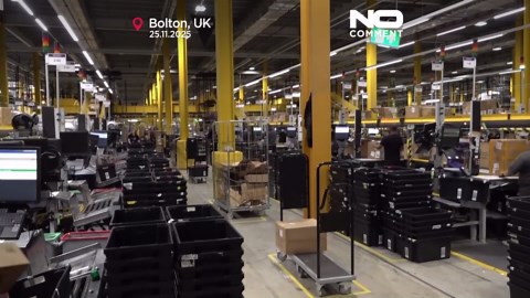 Reino Unido: Amazon instala 2.000 robôs num armazém em Bolton para responder à procura no Natal