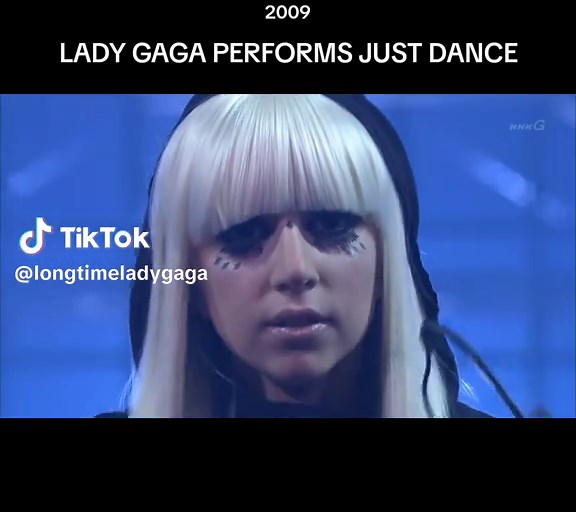 Lady Gaga Performs Just Dance Live