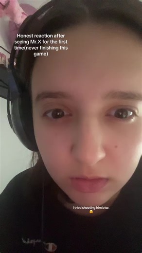 Leon Encounters Mr. X in Resident Evil 4 Gameplay