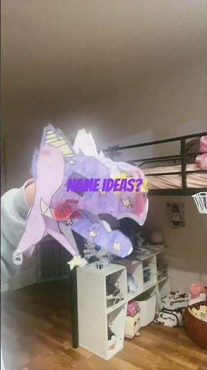 Little lore pls read * he is a alien puppet that escaped the alien mental hospital and he has ✂️*