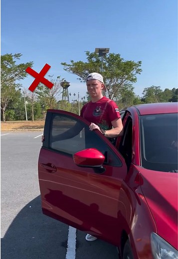 Don’t finish your workout without stretching and mobility exercises! I’m not talking about yoga but light stretching and mobility drills that will improve recovery, enhance progress, and prevent running injuries. A small investment of just 5-10 minutes, and your body will thank you! #runningtips #runninglife #ultrarunners #ultrarunninglife #trailrunninglife #ultratrailrunning