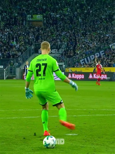 When Goalkeepers Distract💀