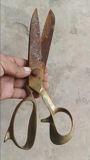 Rusty Scissor Full Transformation 🔥 | Old Tool Restoration #Shorts
