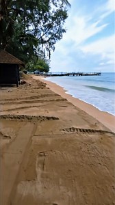 I recently spent some time at D'Wharf Hotel's private beach, and the...