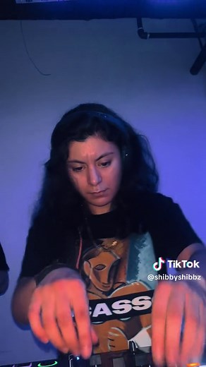 shibby (@shibbyshibbz)’s videos with original sound - shibby