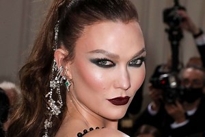 Comment faire un maquillage gothique ?