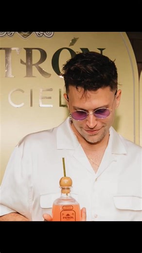 3.4K views · 12 reactions | IT'S OFFICIAL: Tom Schwartz's New Girlfriend Officially Identified as Kiana Carroll #VanderpumpRules #TomSchwartz #KianaCarroll #NewCouple #VPR #Bravo #fblifestyle | Talk It Out | Facebook