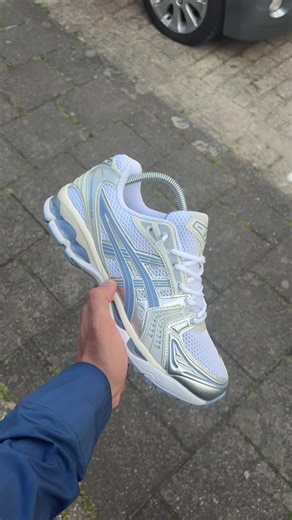 Asics Gel Kayano 14 Review: White and Navy Colorway