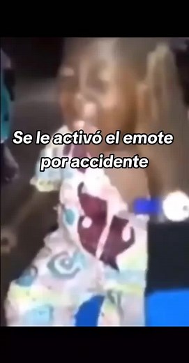 Bro se le activó el emote por accidente💀 #emote#fortnite#Real#meme