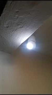 2K Telecamera Lampadina WiFi Esterno per E27 Portalampada, PTZ Videocamera di Sorveglianza