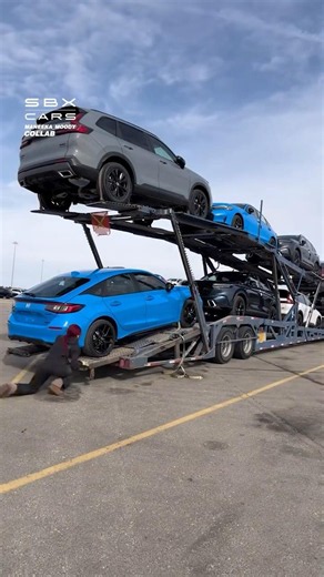 Loading A Trailer With Cars! 😲