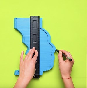 Amazing head-shaped bag made by a master! | Green Bean