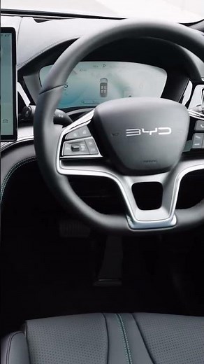 Step inside the BYD SEAL U DM-i for space, comfort and innovation! 🚗✨