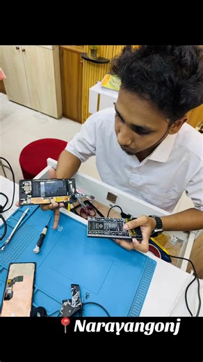 Mobile servicing going on….🔥 #narayanganj #viral #narayangonj_tiktokers #iphoneladescover #cover