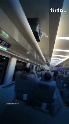 The moment the Argo Bromo train collided with the commuter train at East Bekasi Station.