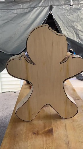 Not to be dramatic, but shaping this evil gingerbread man took forever. My 2” mini angle grinder fits perfectly in my tiny hands, and I may have stayed up all night because I couldn’t wait to start carving. Next up—refining those edges and breaking out the router! It’s about to get messy, and I love it. Inspired by Krampus, this cookie’s got a dark side. 🍪😈 | Night Carver Designs