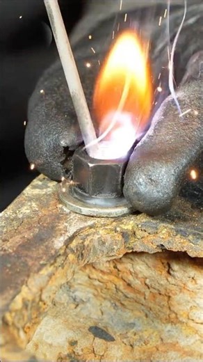 The $0 Trick Mechanics Use for Broken Bolts