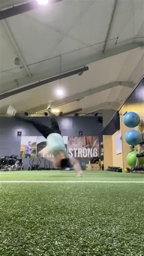 WINDMILL TO FLARE FROM ELBOW AIRFLARE #dance #dancing #dancer