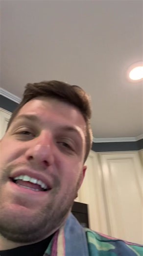 How to make a clam boil - feauring my mama bear 🥹💞 #clamboil #tiktokrecipe #clam