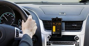 Anti Sleep Pilot App Keeps You Awake Behind the Wheel