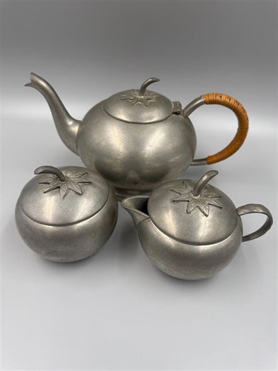 Queen Art / MCM Vintage Queen Art Pewter Tea Set / Tomato Figural Queen Art Pewter Tea Pot With Sugar Creamer / Mid Century Pewter Tea Set - Etsy