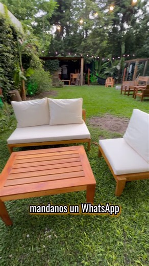 KUKU Pallet on Instagram: "Juegos de living para galería, patio o terraza, hechos en madera maciza para intemperie. Diseño, guardado y presencia real. Si estás buscando calidad para disfrutar tu exterior, escribinos por privado. Si solo estás mirando, guardá el post para más adelante 😉 #ExteriorConEstilo #MaderaMaciza #VivirAfuera #Rosario #Galería Terraza Patio DiseñoSustentable"