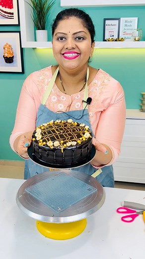 27K views · 327 reactions | Online Basic to Advance cake Masterclass | WhatsApp on 072768 33139 | TUTU CAKES | Facebook