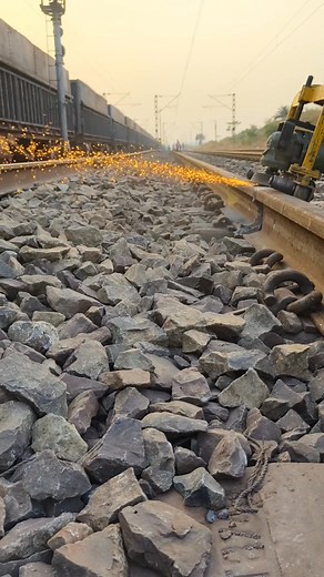 8.1K views · 82 reactions | What a view train spark combination #railwayblues #railway #train #railroad #fblifestyle #rail | Railway Blues | Facebook