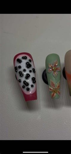 fruit cake nägel 🤤 Welles design isch dis lieblings design? Link zum en Termin mache isch ide Bio ❤️ #roxdoesnails #nailtechzürich #zürichnagelstudio #nailart #swissnailtech