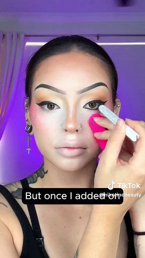 Trying Duvalín Makeup! Pale Skin Makeup Tutorial