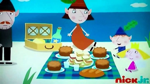 Ben And Holly's Little Kingdom | Mr Elf Takes A Holiday | Honey Bees