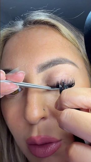 How to remove cluster lash glue clumps