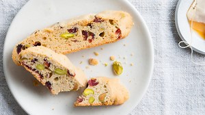 Give the gift of biscotti this holiday season