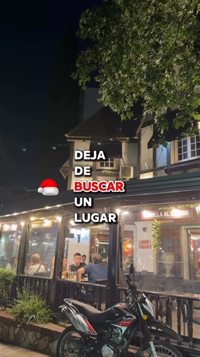 lacasonadeflores® 🏡 on Instagram: "Así como te decimos, no busques más un lugar para despedir el año con amigos, compañeros de trabajo o la familia 🫶🏽 En La Casona, te ofrecemos un montón de opciones de menú que podés elegir para compartir Carnes, pastas, pizzas, menú fiesta y menú fijo..Además de todo lo que tenemos en carta ¡Escribinos que te asesoramos con todo! 24 y 31, estamos #cerrados ‼️"