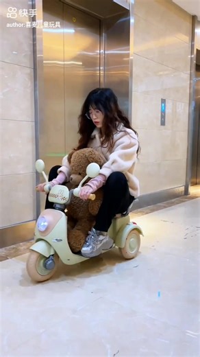 Remote Control Aro Ekta 3 Wheel Scooty 🛵🔥Driving #automobile #rc #short #scooty #toys #shorts