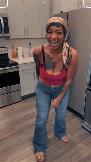 Trishell Williams on Instagram: "I like this challenge it’s sexy.. #mstee #thelegendarymstee #legendarymstee"