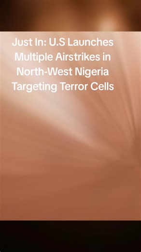 𝗘𝘅𝗽𝗹𝗼𝘀𝗶𝗼𝗻 𝗿𝗲𝗽𝗼𝗿𝘁𝗲𝗱 𝗶𝗻 𝗦𝗼𝗸𝗼𝘁𝗼 𝗰𝗼𝗺𝗺𝘂𝗻𝗶𝘁𝘆 Residents of Jabo village in Sokoto were thrown into panic on Christmas night following a loud explosion. No casualties were reported as investigations beg... #america #war #nigeria #breakingnews #now