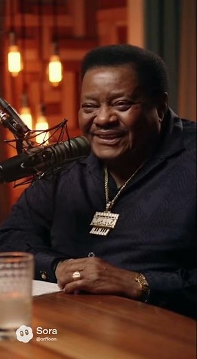 Fats Domino gets a kick out of Gremlins 2.