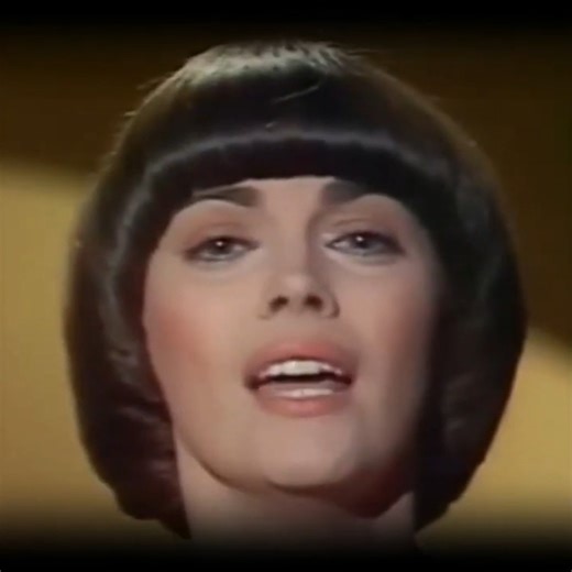 🇫🇷 Mireille Mathieu - Apprends-moi (1975) | Ma musique française