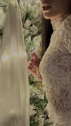 Andrada Zagrai on Instagram: "My favorite festive dresses ♥️✨🎄 1. & 3. @missaccdress 2. @almondmuse 4. @partheafashion - ANDRADA15 (15% off) Which one has your heart 1-4? ⭐️ #christmasdress #christmasfashion # #holidayfashion #partydress"
