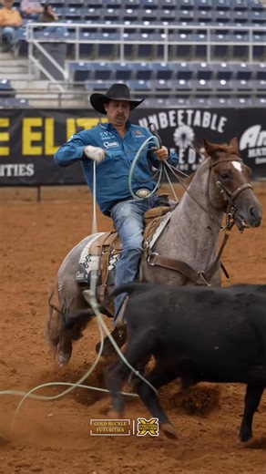 Watch live: xftr.net/gbf25 Gold Buckle Futurity 2025 World Finals 4 & Under Heeling Rnd 1 High Score Rider: Jeremy Buhler 🔸229.61🔸 Horse: DT Hickorys Stinger Sired by: Hickory Holly Time Out of: DT Sugar Chex Wiz Bred/Owned by: DT Horses Watch live: xftr.net/gbf25 Free Video: XFRundelivery.com | X Factor Roping