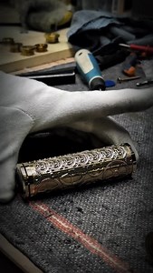 Dernière Finitions sur mod meca Steampunk 30mm #handmade #artist #art Final touches on Steampunk 30mm mechanical model | Sebastien Lavergne