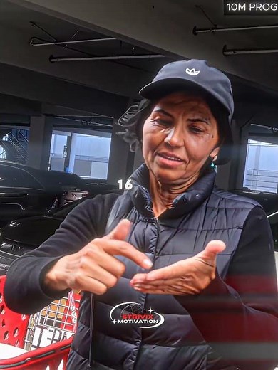 Watch This YouTuber Give Money to a Roses Girl 💸 — Her Reaction Is Priceless