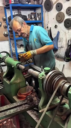 new clips viral vintages (@new.clips.viral.v)’s videos with original sound - new clips viral vintages