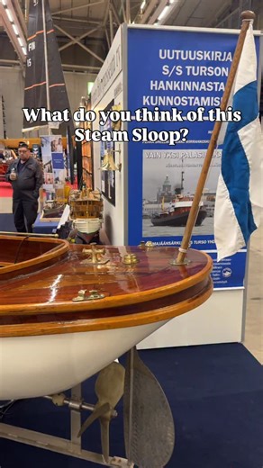 This is the S/S Whistler at the Helsinki Boat Exhibition. A modern steam sloop made to look old and awesome! Just look at all the beautiful woodwork and brass parts! Some really nice details for my taste. Equipped with a 25kW steam boiler and a 3kW steam engine the sloop can cruise around up to 5 knots. The Swedish-built hull is not wood painted white. It´s fiberglass and let’s say it, one of the few fiberglass hulls I personally wouldn’t mind owning! I can just imagine myself cruising back and 