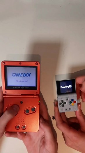 Big boi VS Smol boi#gameboyadvancesp #funkeys #gbasp #funkeyproject #gameconsole #emulator #gaming #retrogaming #fyp
