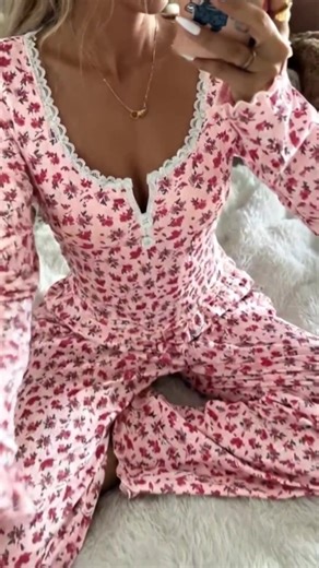 Pink floral girls pyjamas, they feel cool to the touch and are extremely soft and comfortable!!!#sleepwear #pijama #girlfashion #viral #outfit