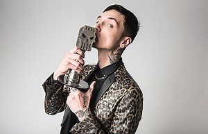 Take a look at Andy Biersack as your AP cover star this month, on the APMAs issue